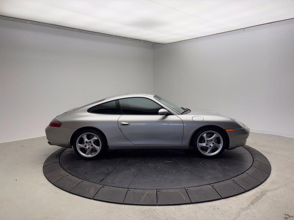 Used 2001 Porsche 911 Carrera RWD image 8