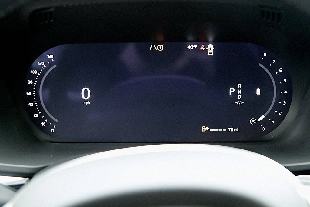 New 2026 Volvo XC60 B5 Ultra w/ Climate Package image 15