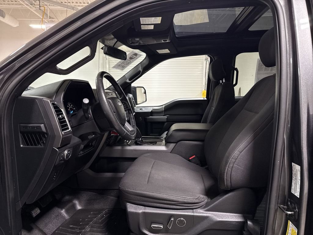 Used 2016 Ford F150 XLT w/ Equipment Group 302A Luxury image 21