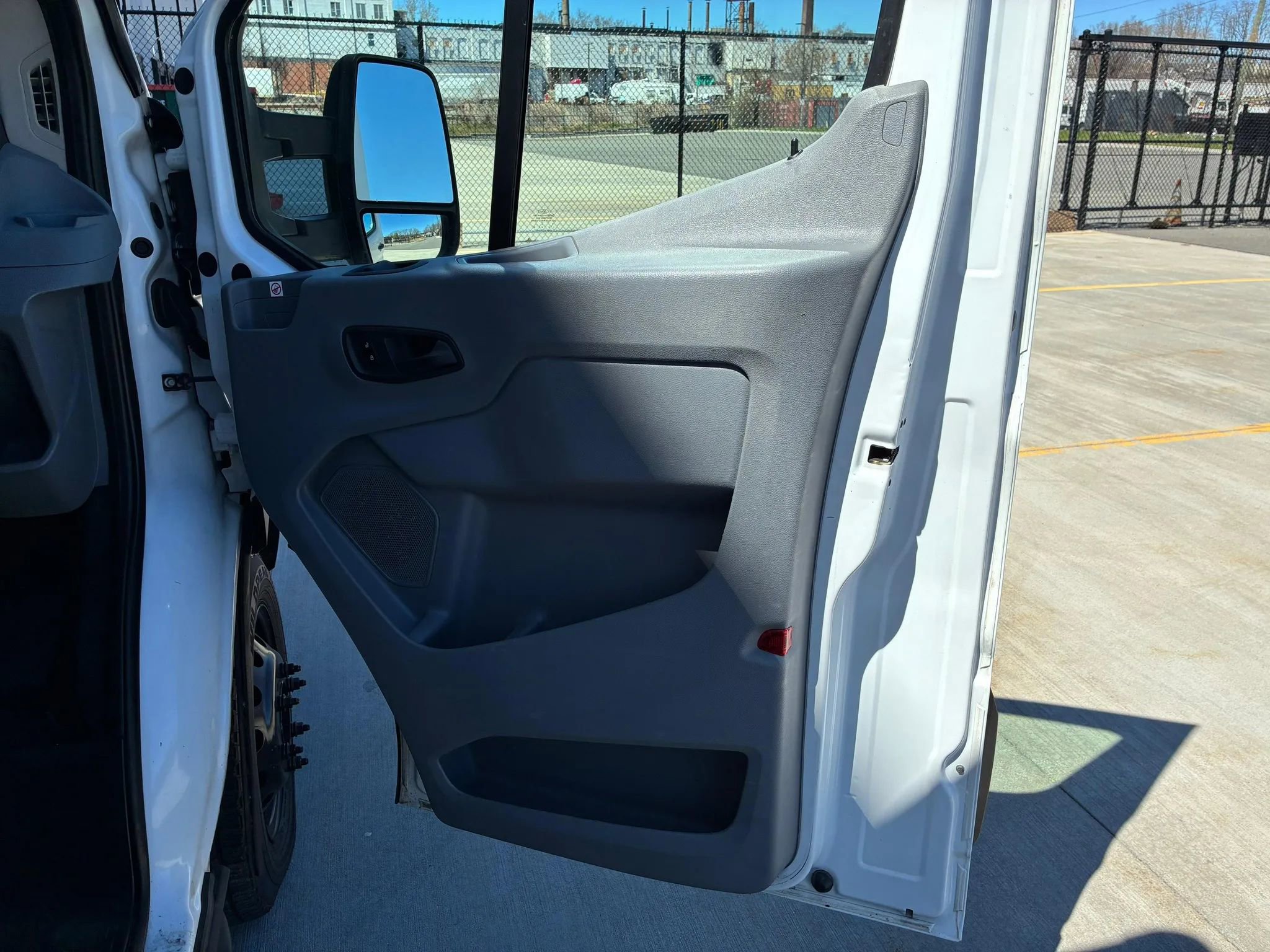 Used 2019 Ford Transit 350 156 DRW RWD image 11