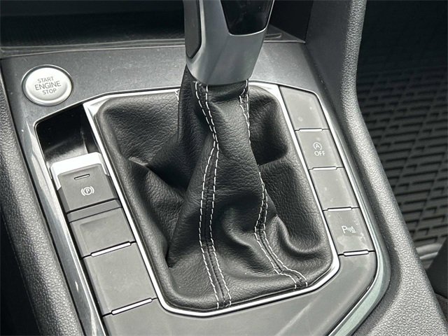 Used 2023 Volkswagen Tiguan SE R-Line image 29