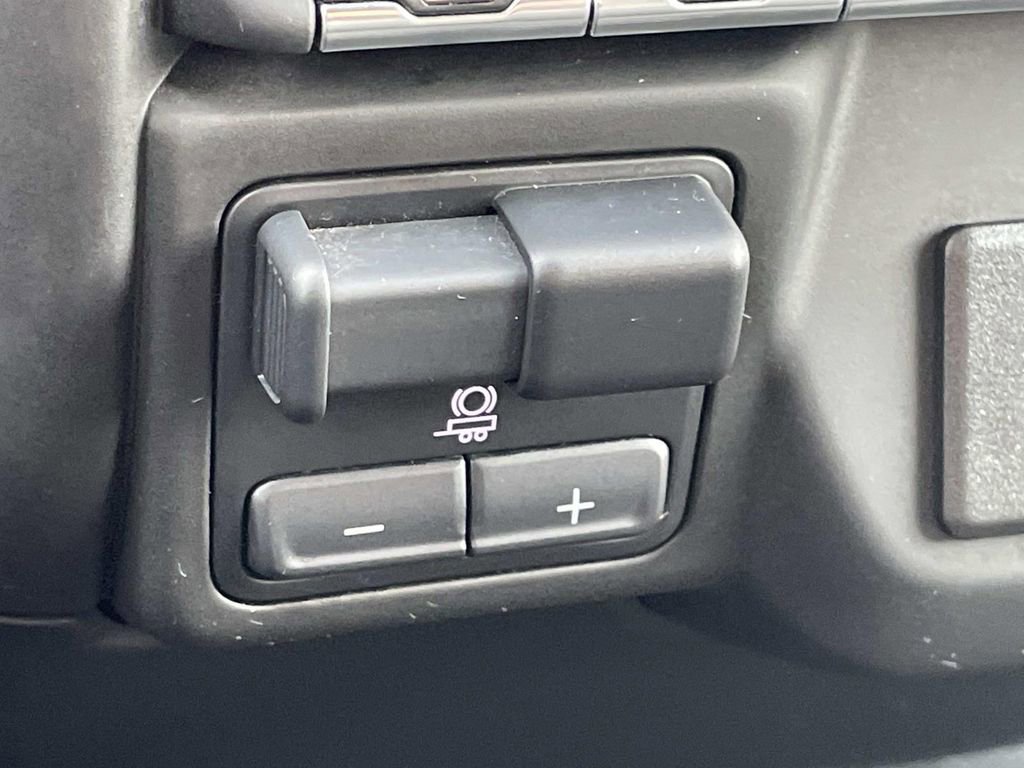 Used 2024 Chevrolet Silverado 2500 Custom w/ Custom Value Package image 25