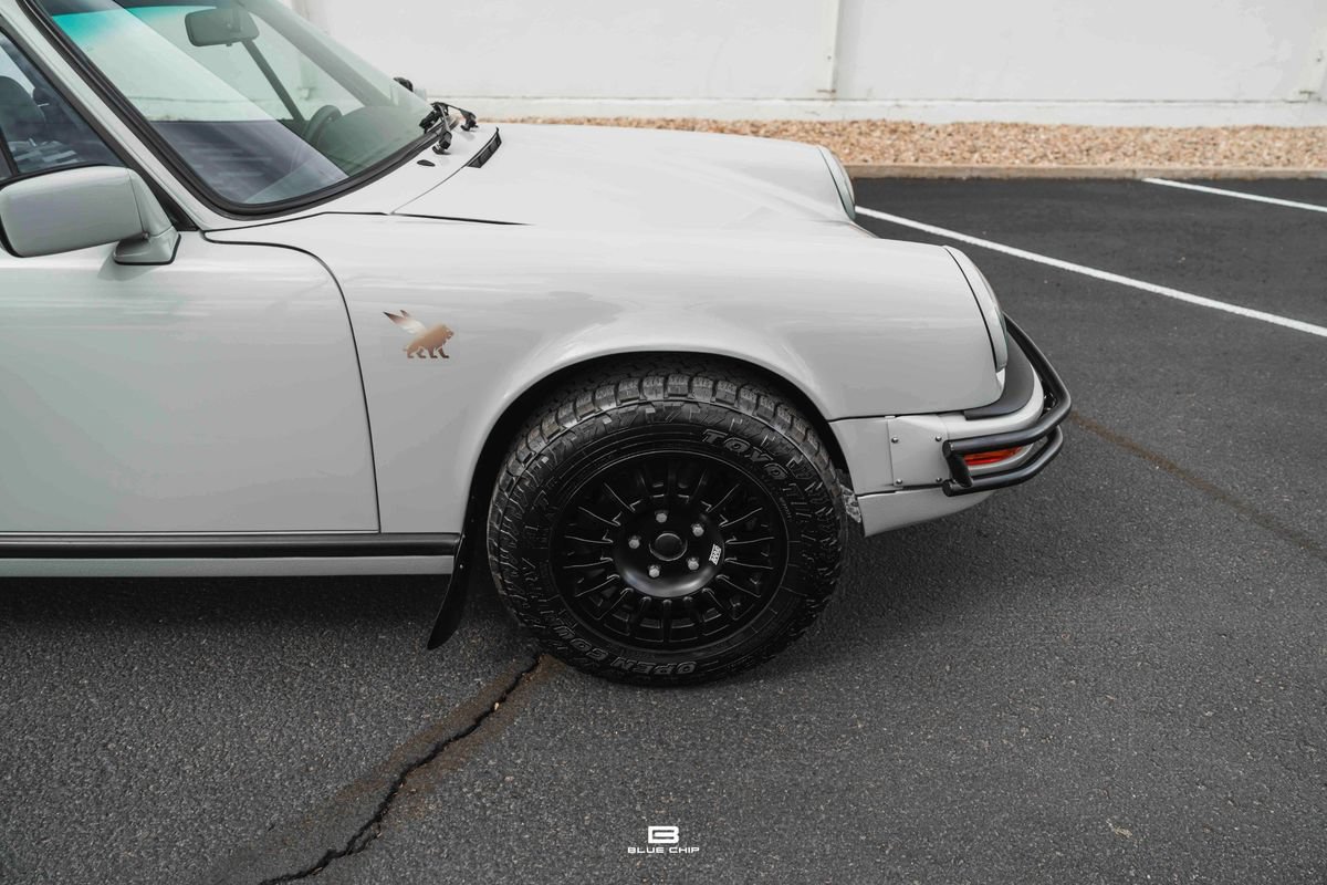 Used 1989 Porsche 911 Carrera RWD image 26