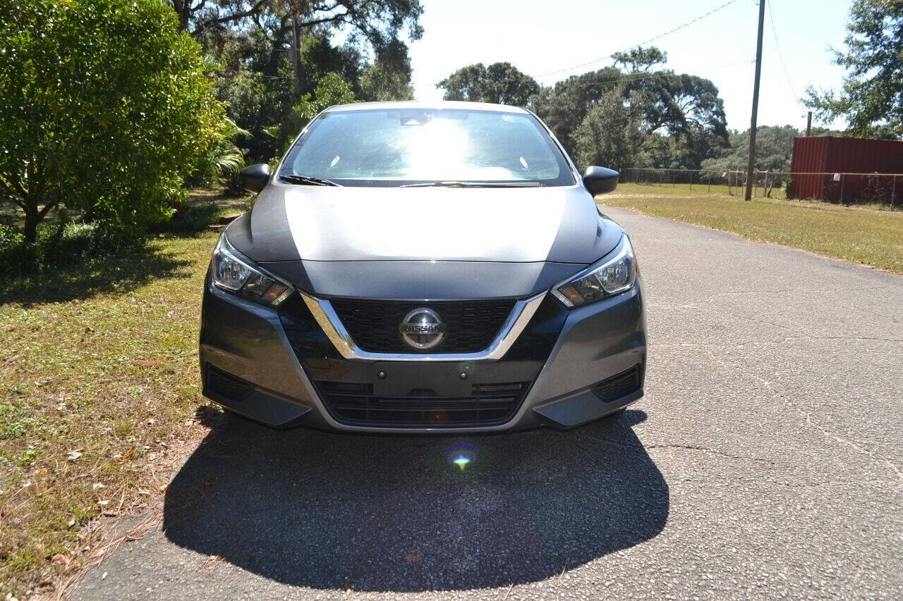 Used 2020 Nissan Versa S image 2