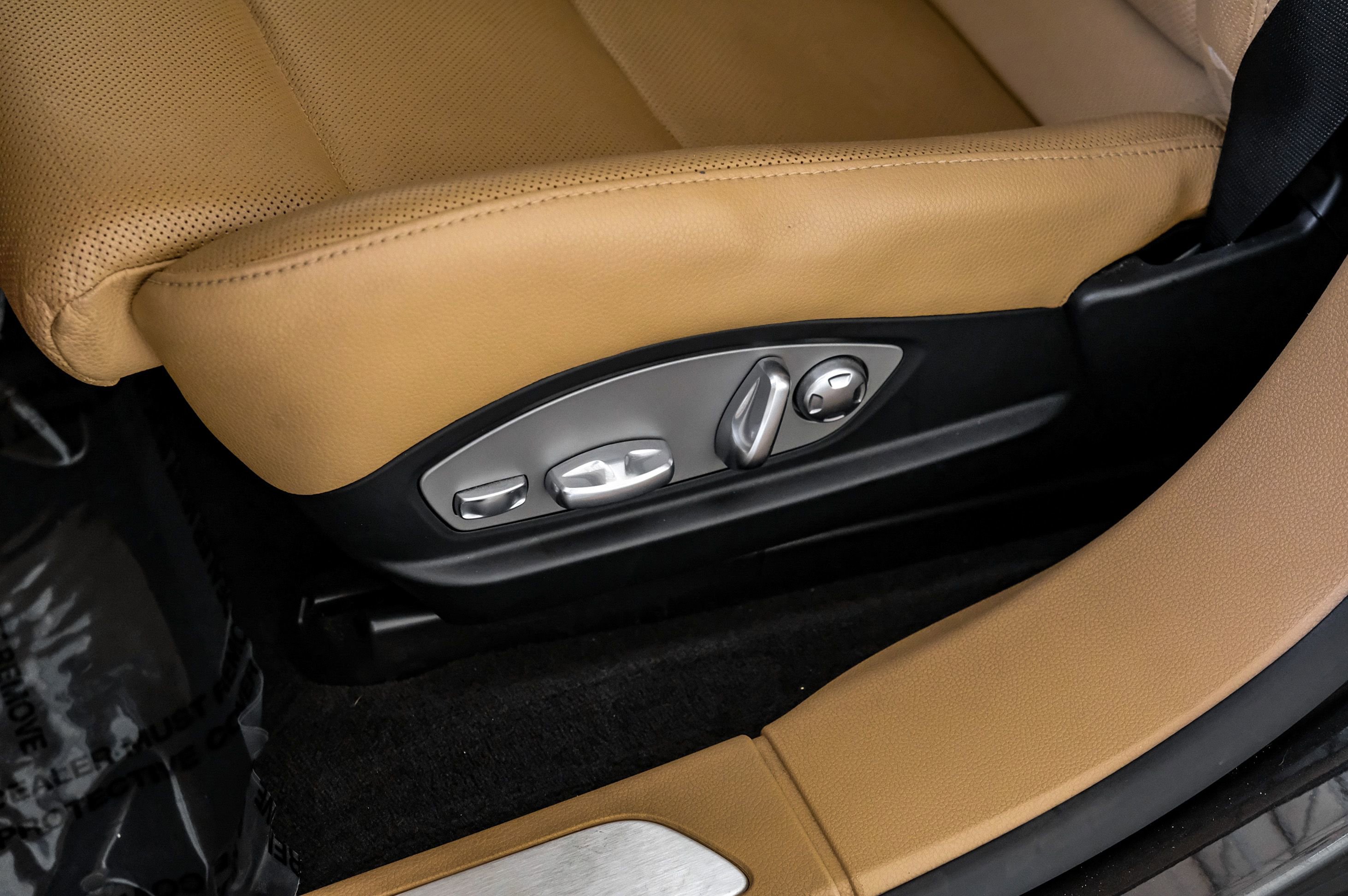 Used 2015 Porsche Panamera S w/ Premium Package Plus image 31