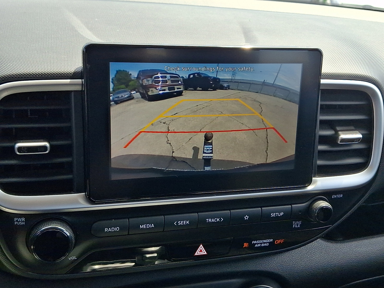 Certified 2022 Hyundai Venue SE FWD image 24