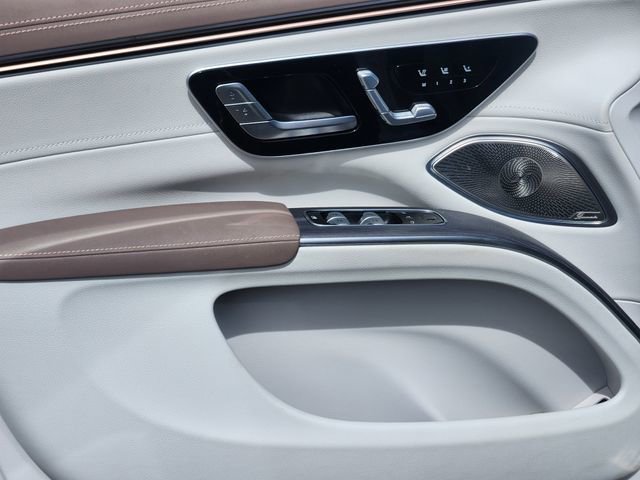 Certified 2023 Mercedes-Benz EQS 580 4MATIC SUV image 10