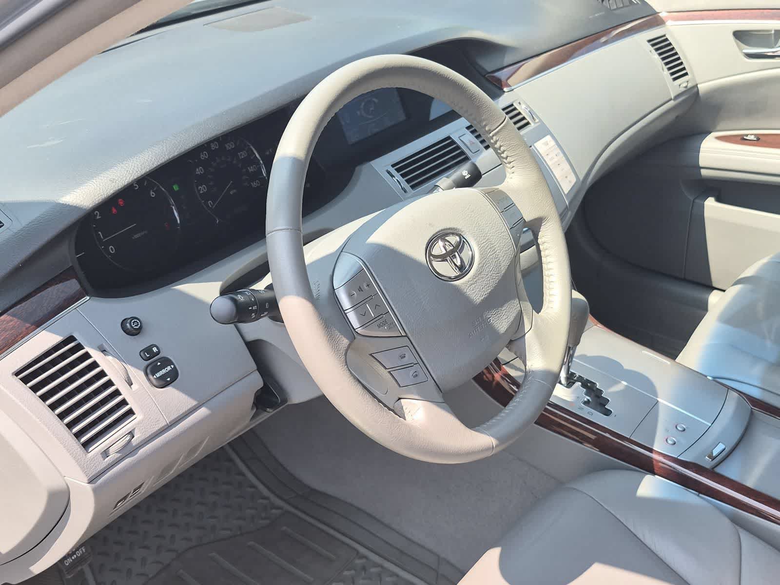 Used 2008 Toyota Avalon XLS FWD image 10