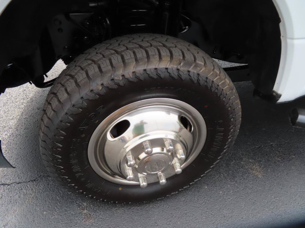 Used 2019 Ford F350 XL w/ Power Equipment Group AWD/4WD image 10