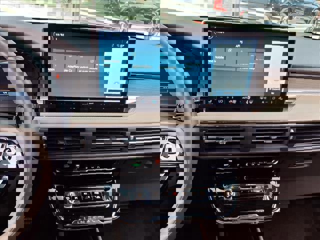 Used 2023 Lincoln Corsair FWD image 15