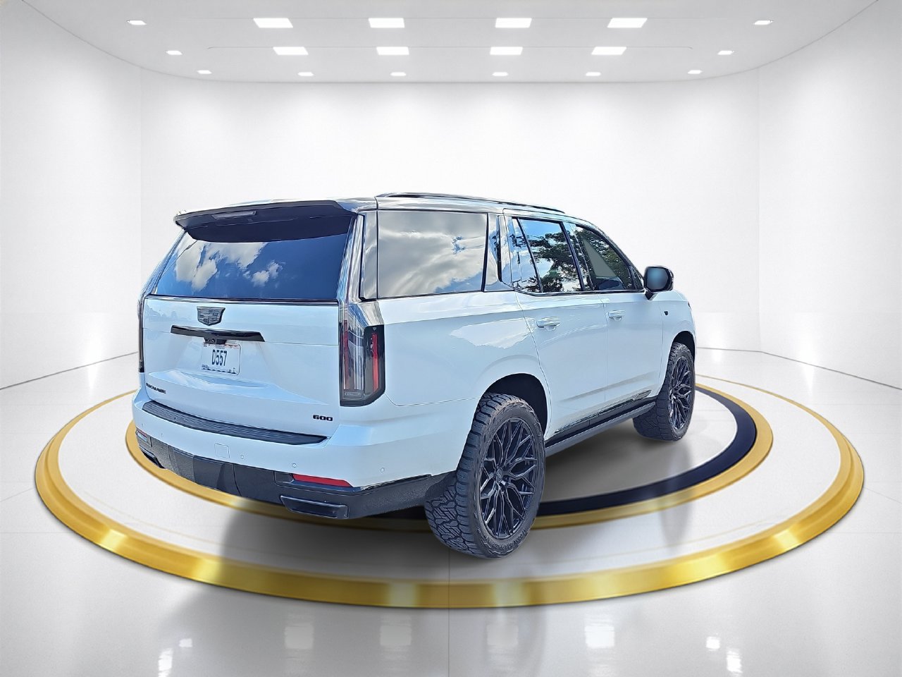 Certified 2026 Cadillac Escalade Platinum Sport w/ LPO, ONYX Package AWD/4WD image 5