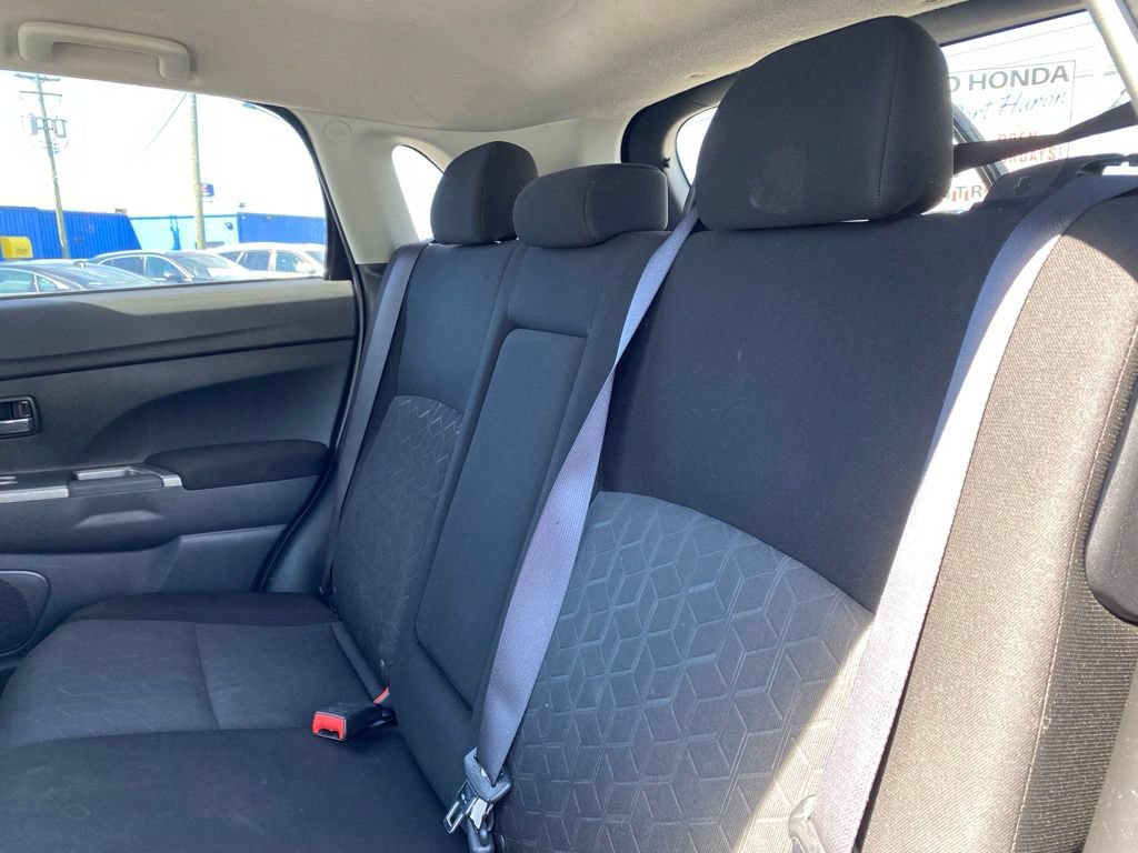 Used 2021 Mitsubishi Outlander Sport SE AWD/4WD image 15