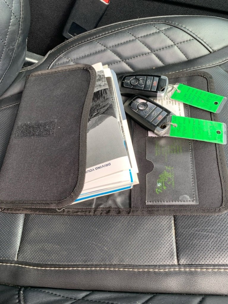 Used 2018 Ford Explorer Platinum image 21