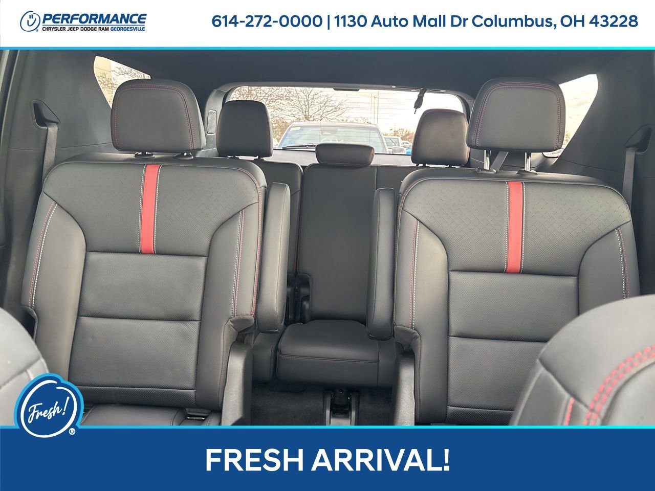 Used 2025 Chevrolet Traverse RS image 23