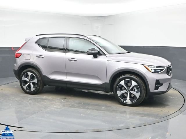 New 2026 Volvo XC40 B5 Plus w/ Protection Package Premier