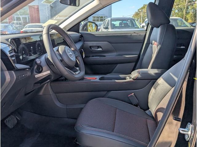 New 2026 Nissan Kicks SR image 15