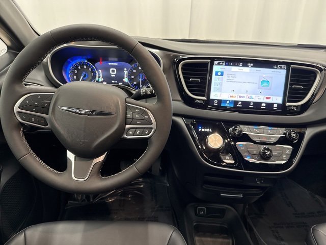 New 2026 Chrysler Voyager LX image 8