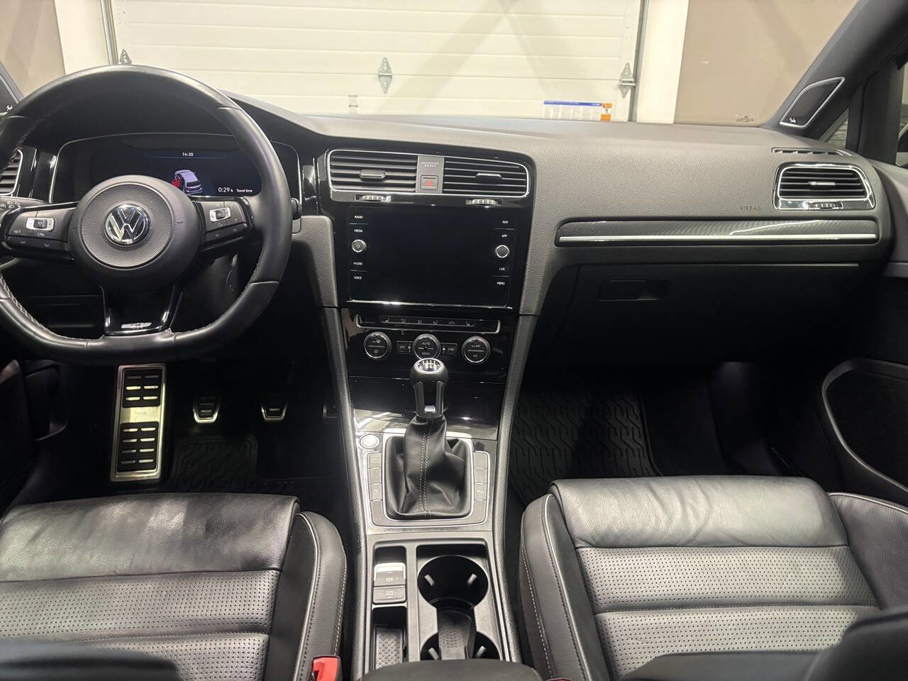 Used 2018 Volkswagen Golf 4-Door AWD/4WD image 27