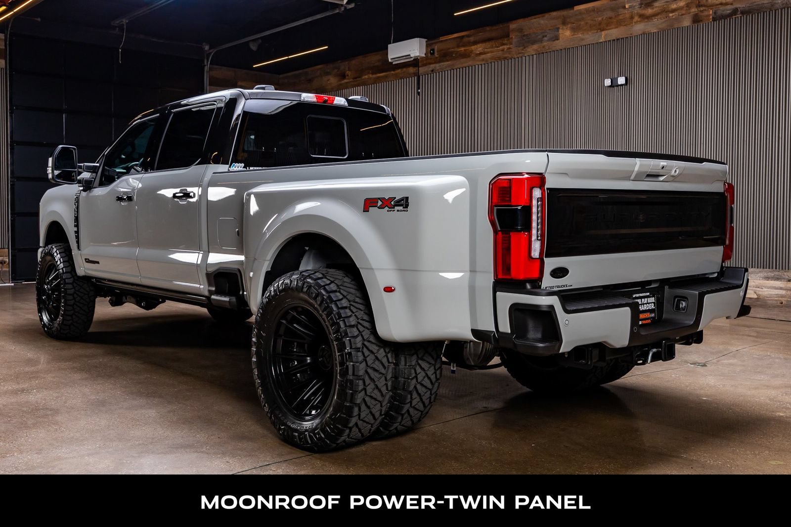 Used 2026 Ford F350 Platinum w/ FX4 Off-Road Package AWD/4WD image 7