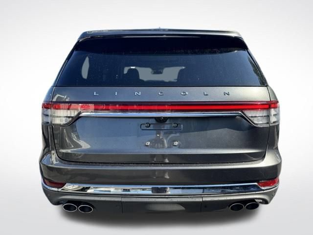 Used 2020 Lincoln Aviator Reserve w/ Equipment Group 202A image 5