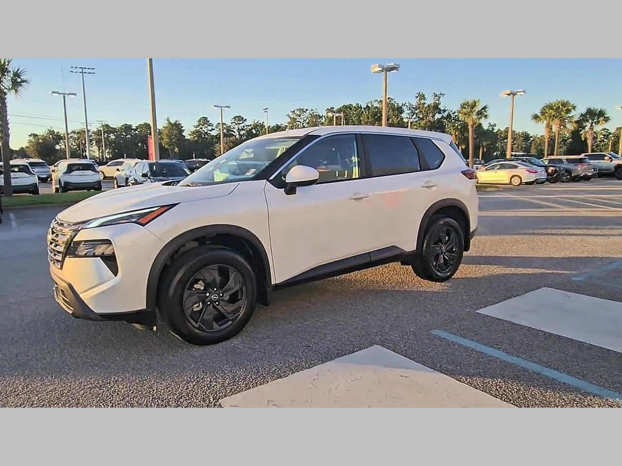 Used 2026 Nissan Rogue SV AWD/4WD image 23