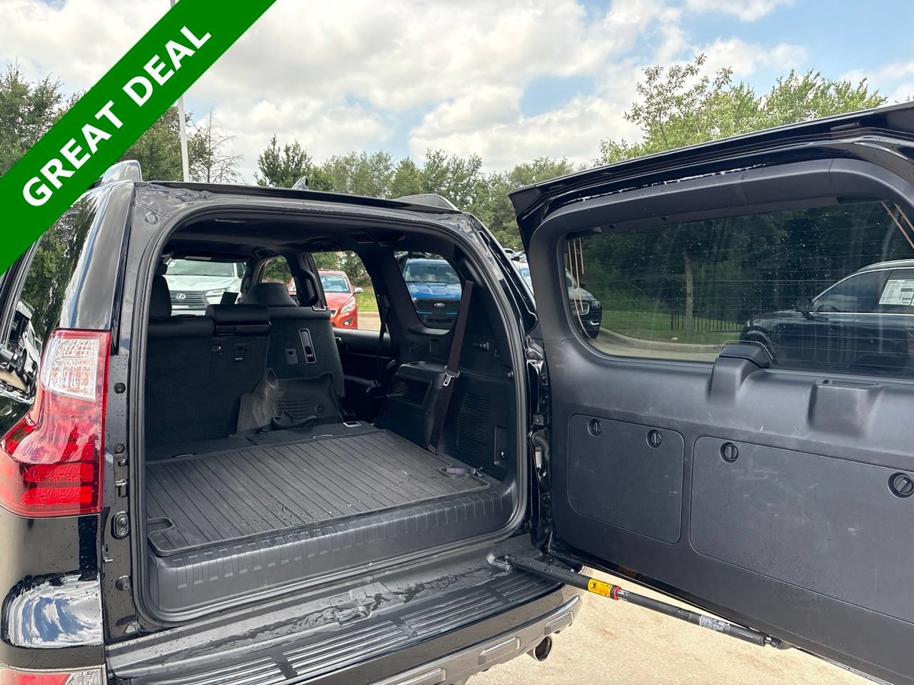 Used 2022 Lexus GX 460 w/ Black Line Special Edition AWD/4WD image 11