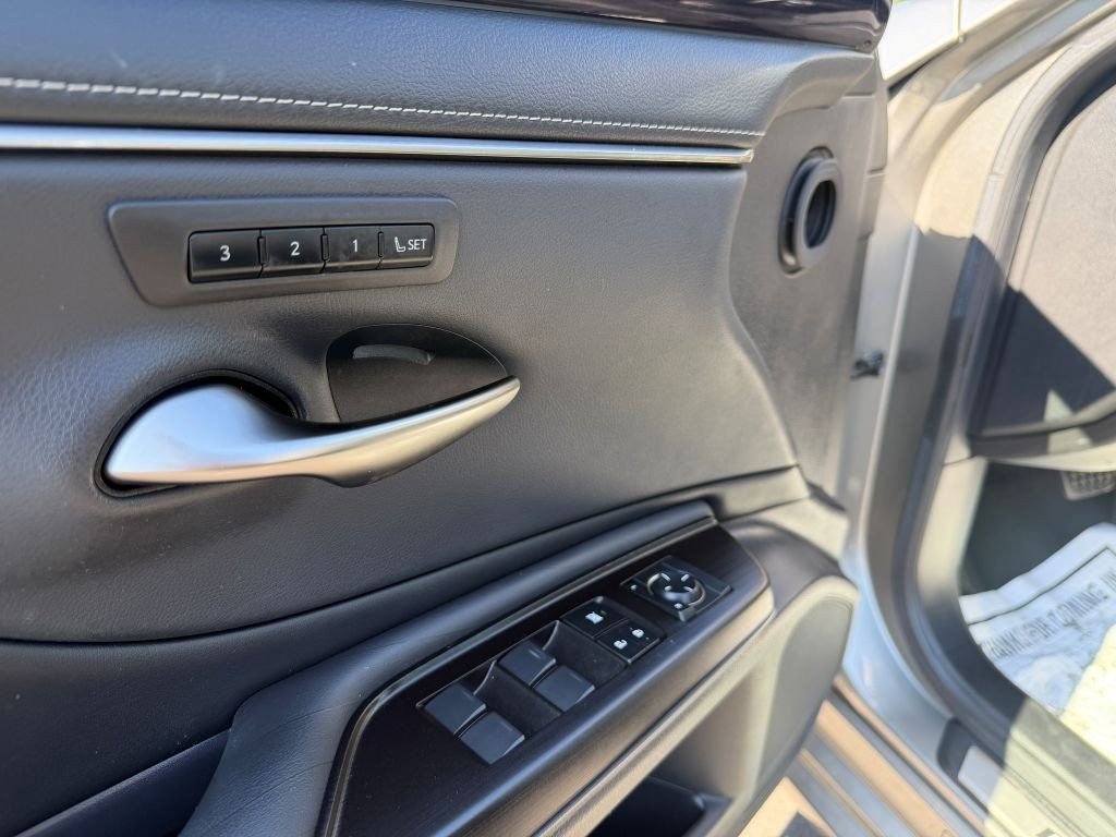 Used 2019 Lexus ES 350 w/ Accessory Package 2 FWD image 10