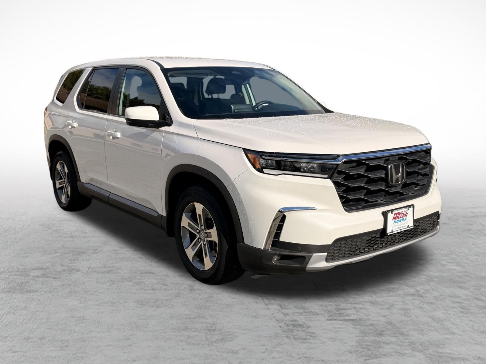 Used 2023 Honda Pilot EX-L image 3