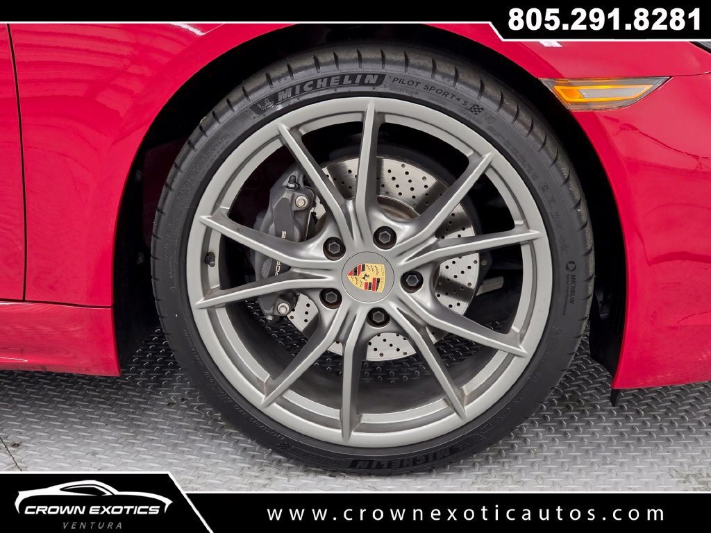 Used 2024 Porsche 718 Cayman RWD image 9