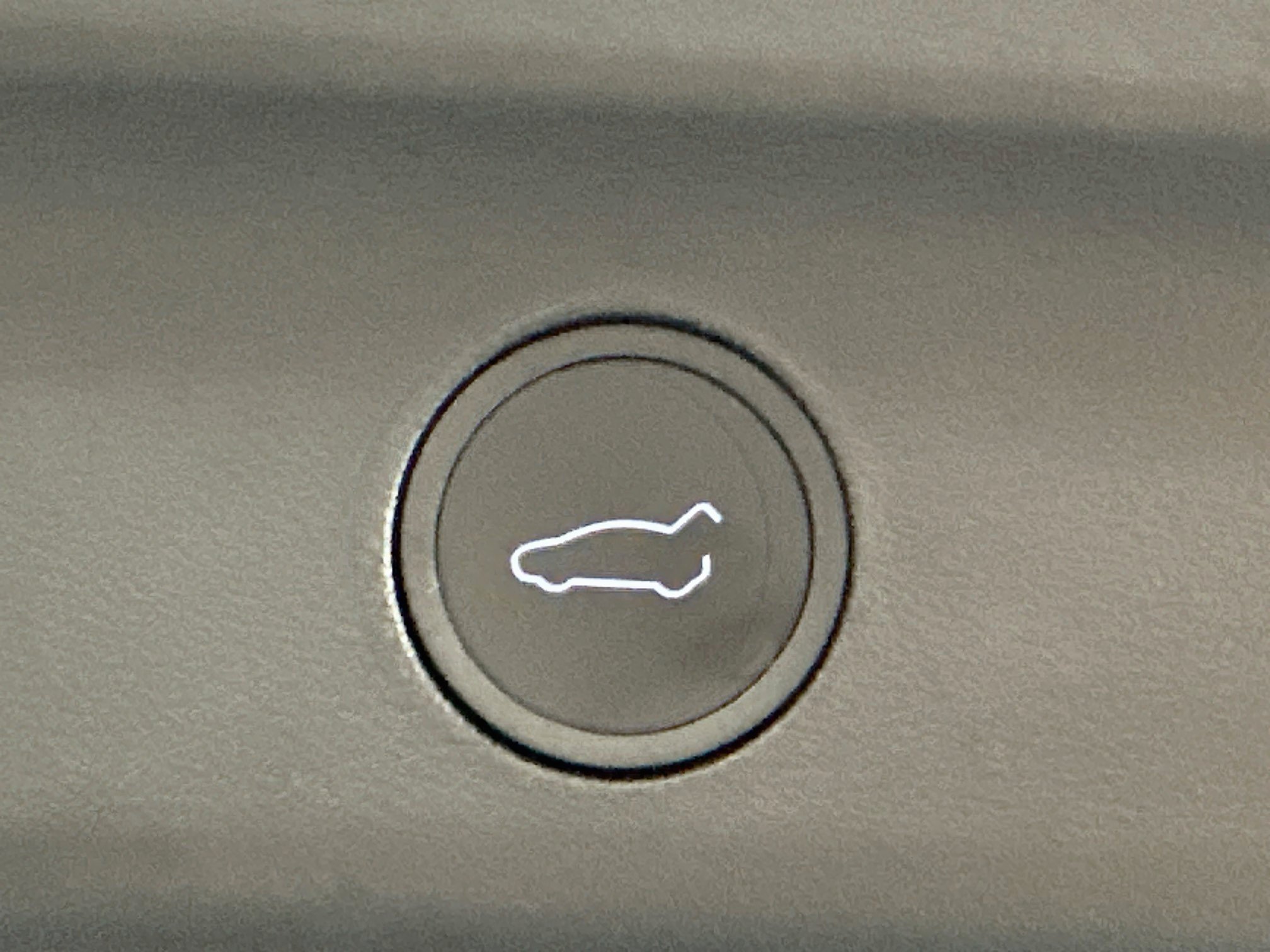 Used 2023 Tesla Model Y 2WD image 30