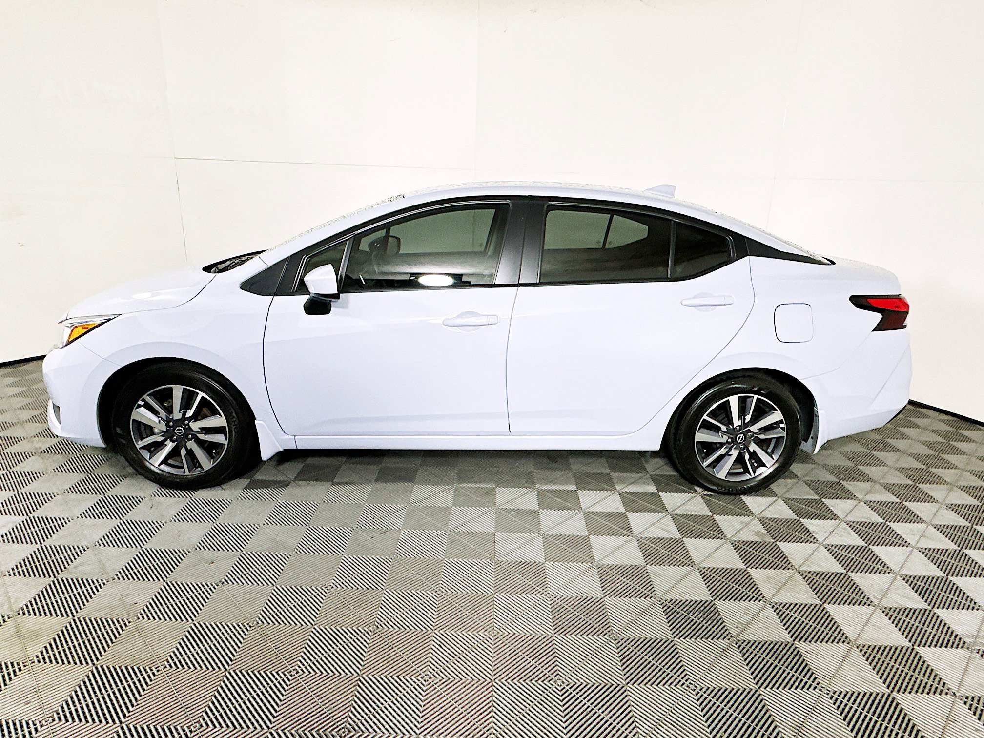 Used 2024 Nissan Versa SV w/ Trunk Package FWD image 6