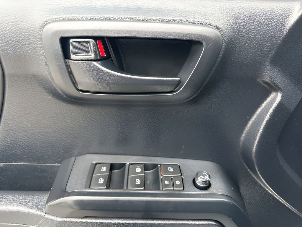 Used 2019 Toyota Tacoma SR image 22