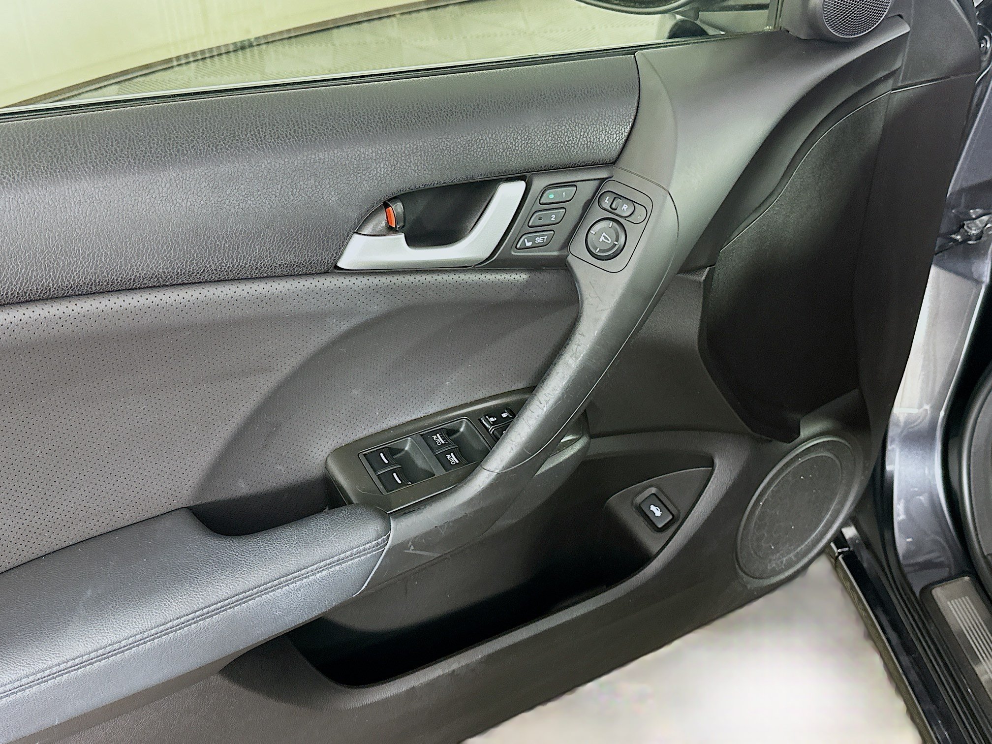 Used 2013 Acura TSX Sedan FWD image 15