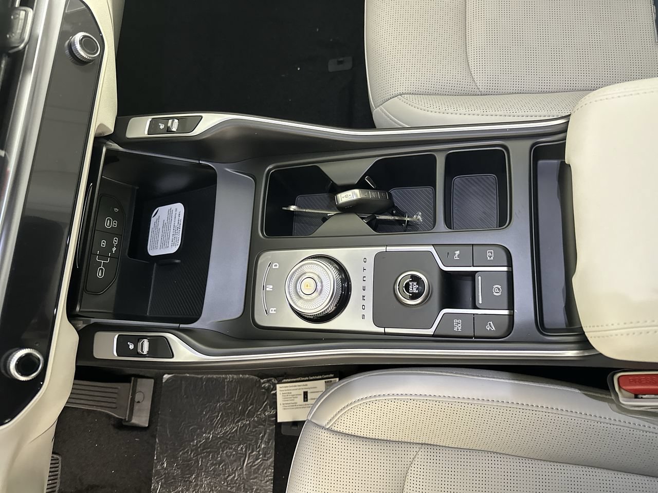 New 2026 Kia Sorento EX FWD image 9