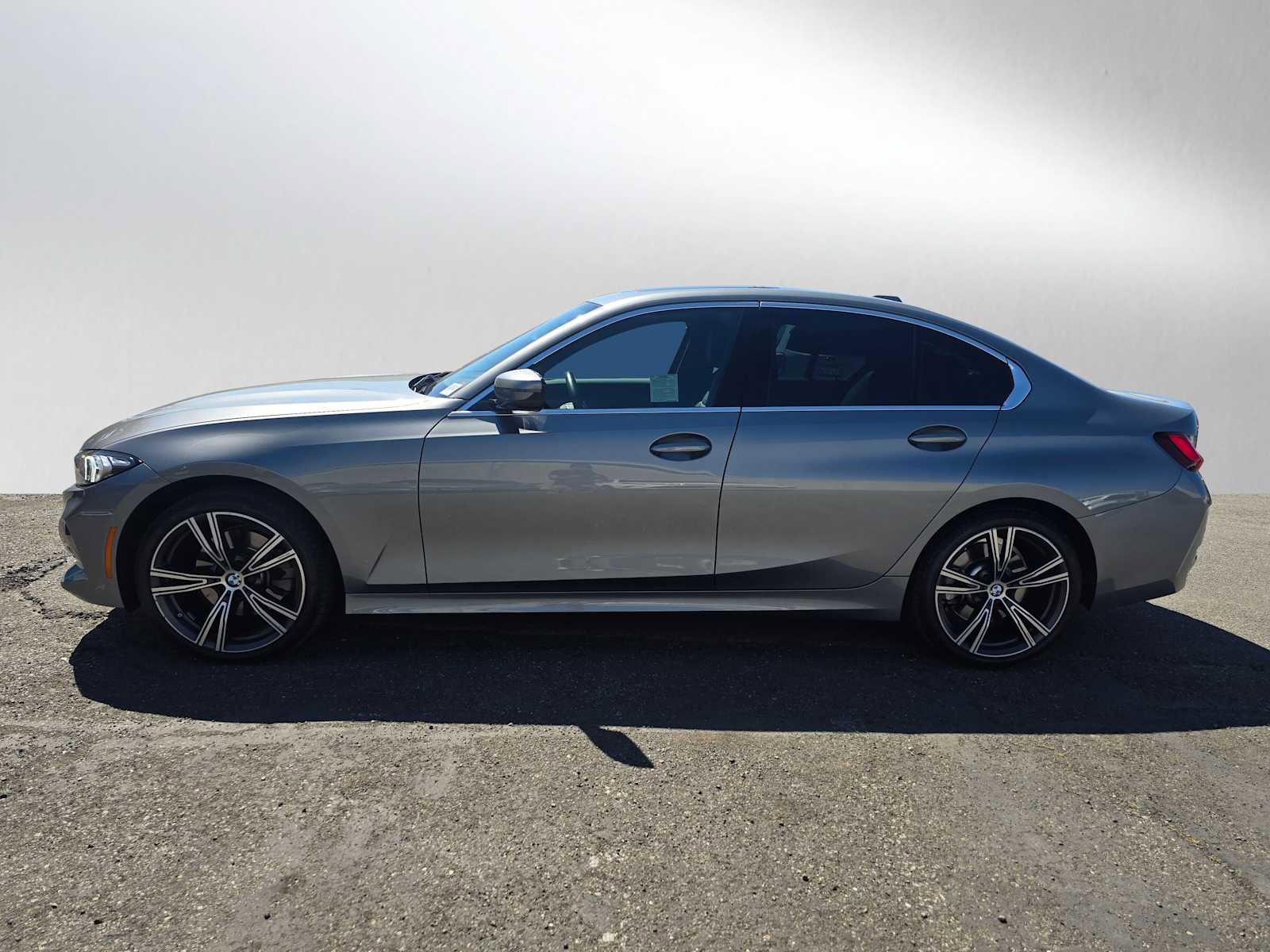 Used 2024 BMW 330i Sedan w/ Convenience Package image 6