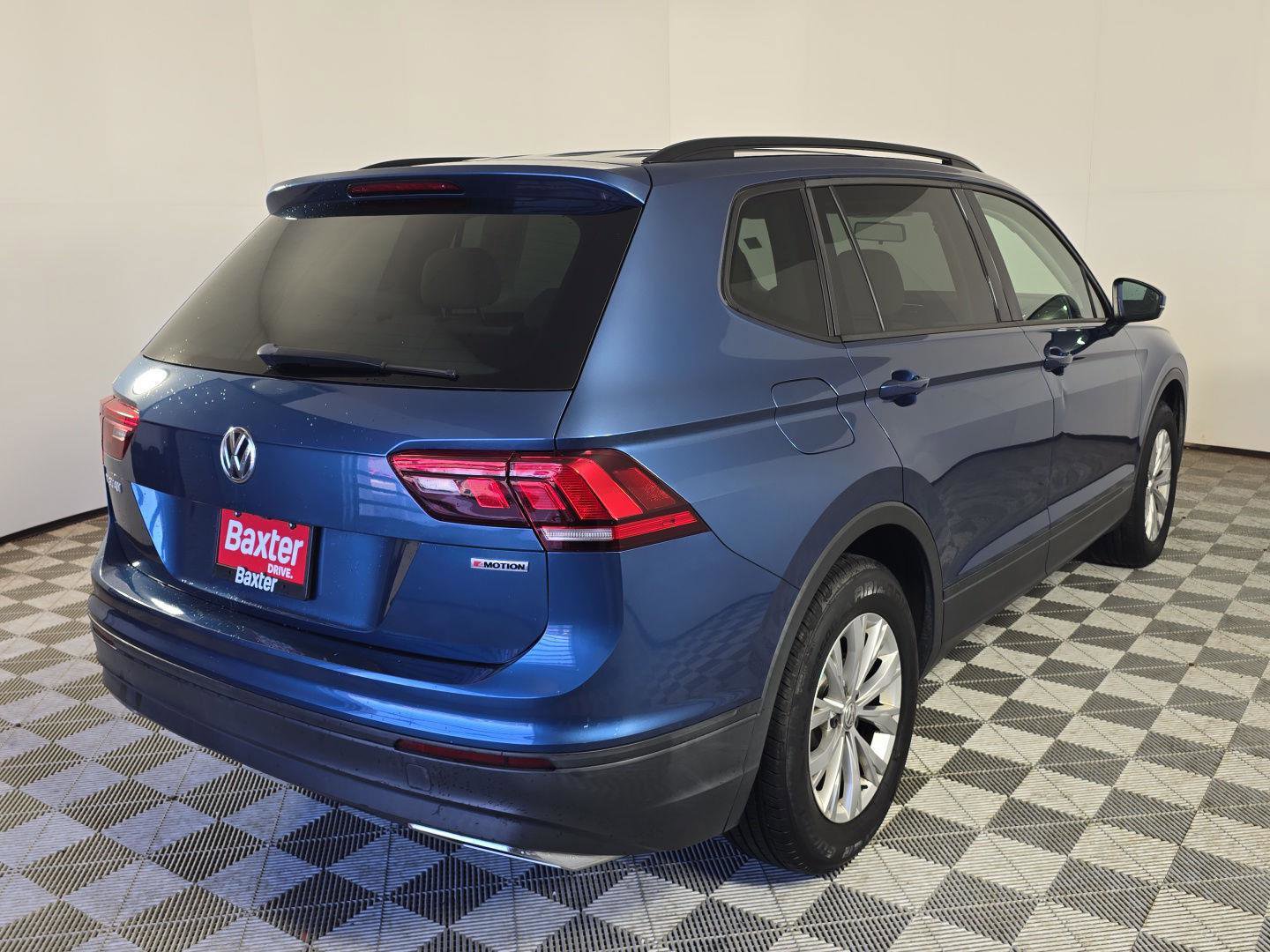 Used 2019 Volkswagen Tiguan S w/ Driver Assistance Package AWD/4WD image 5