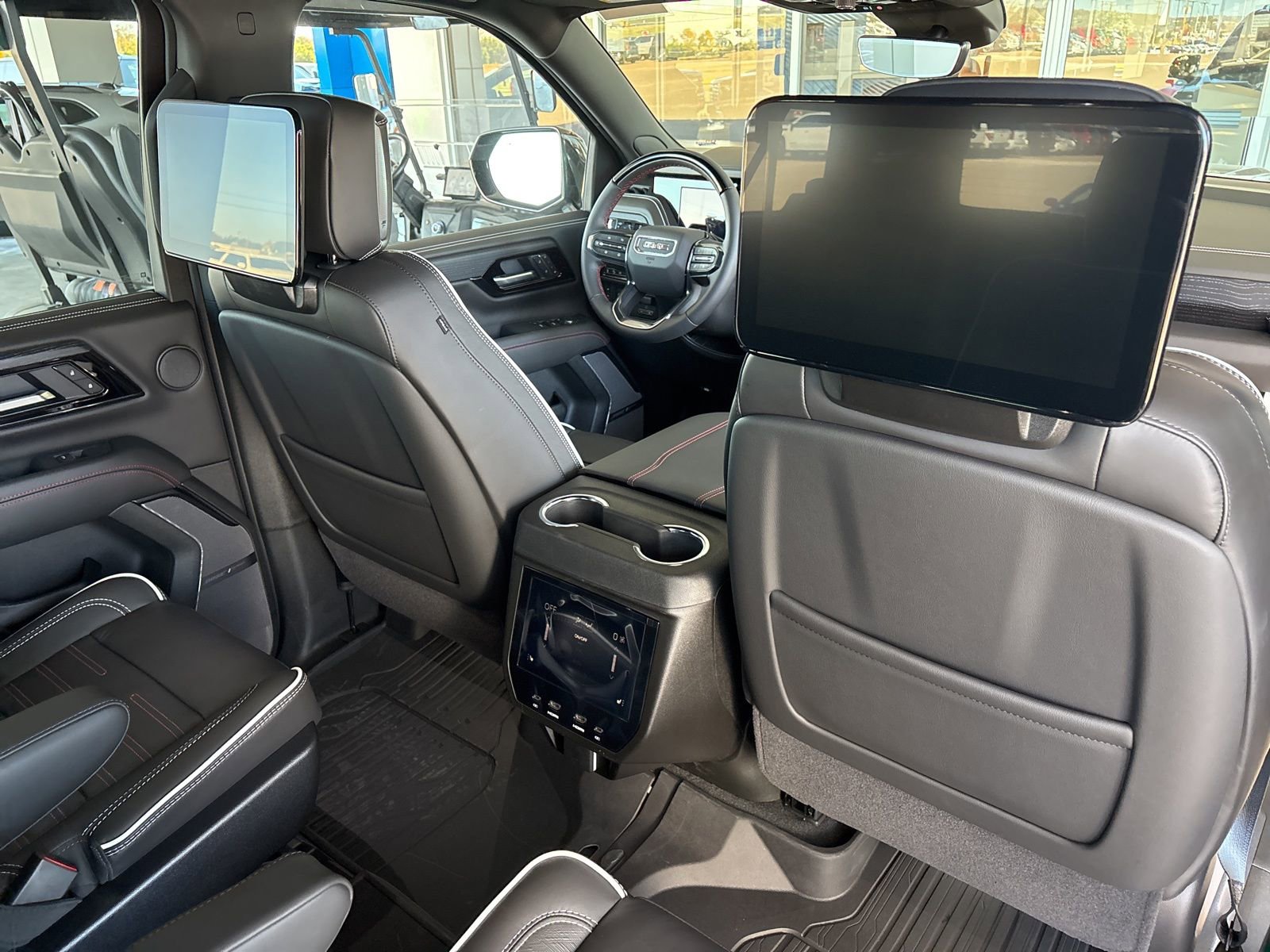 New 2026 GMC Yukon XL AT4 Ultimate w/ LPO, Floor Liner Package image 21