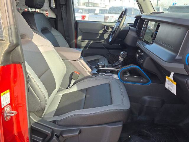 Certified 2024 Ford Bronco Black Diamond image 5