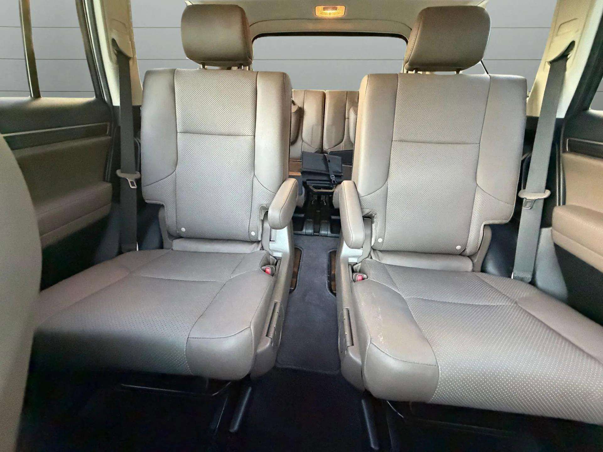 Used 2021 Lexus GX 460 Luxury w/ Sport Design Package image 35