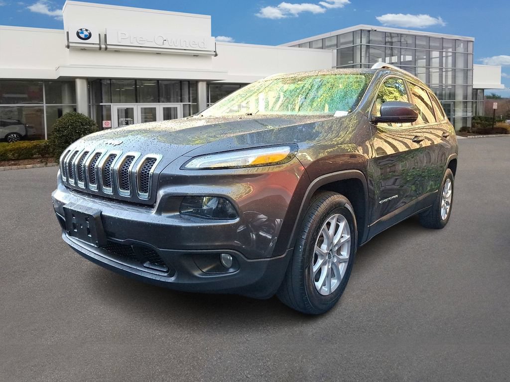 Used 2017 Jeep Cherokee Latitude w/ Comfort/Convenience Group AWD/4WD image 1