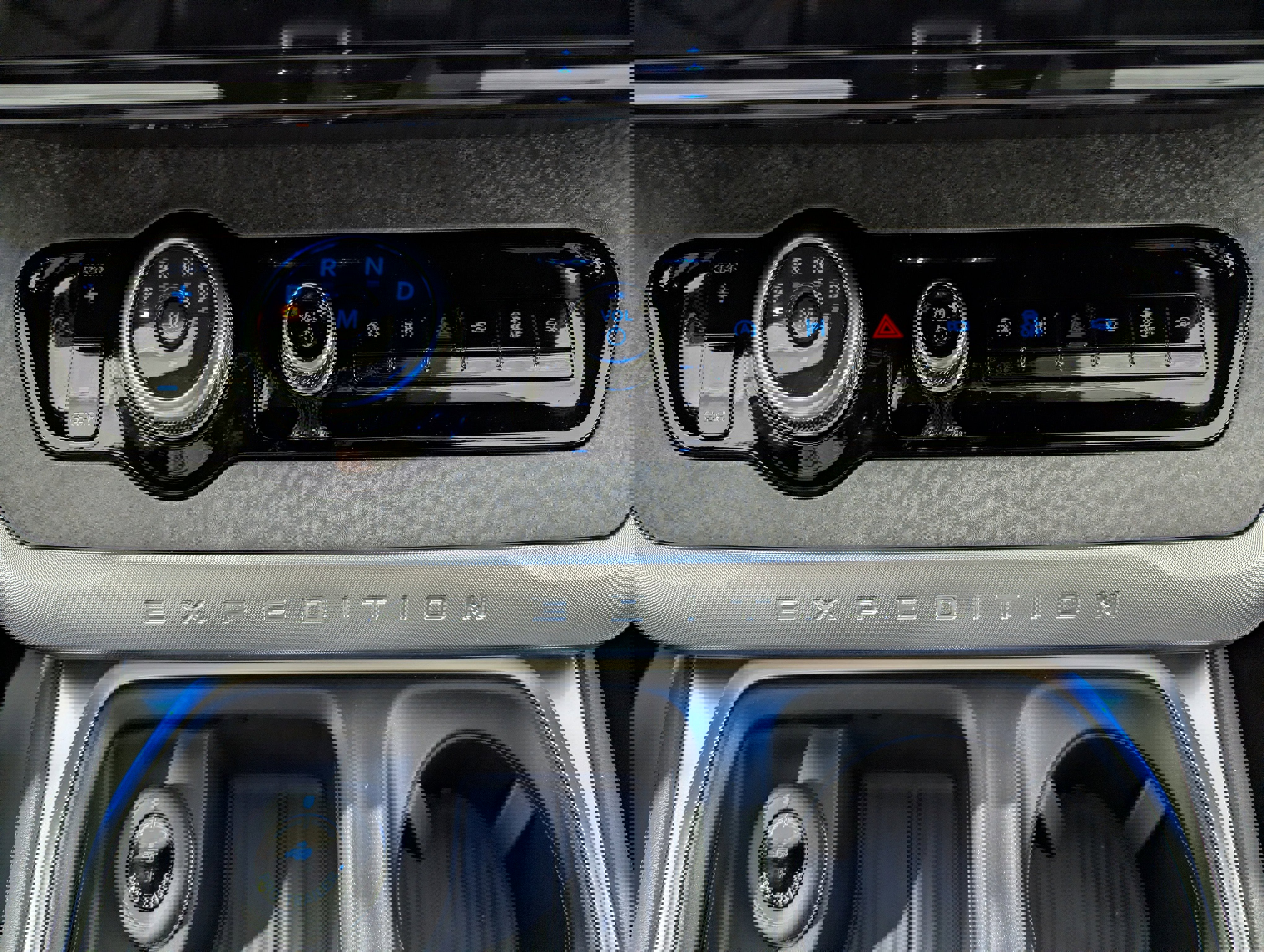 New 2026 Ford Expedition Tremor image 23