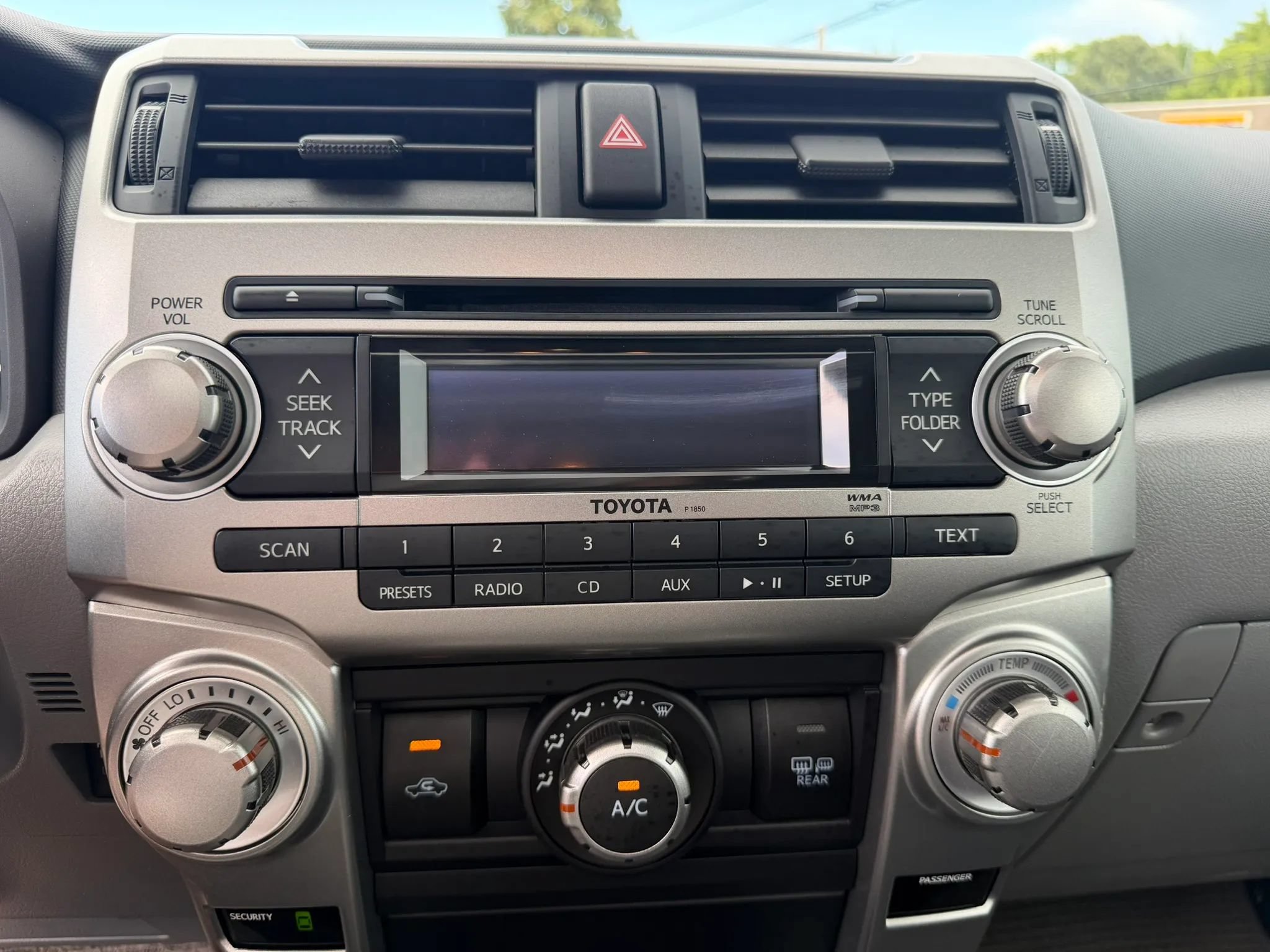Used 2010 Toyota 4Runner SR5 AWD/4WD image 25