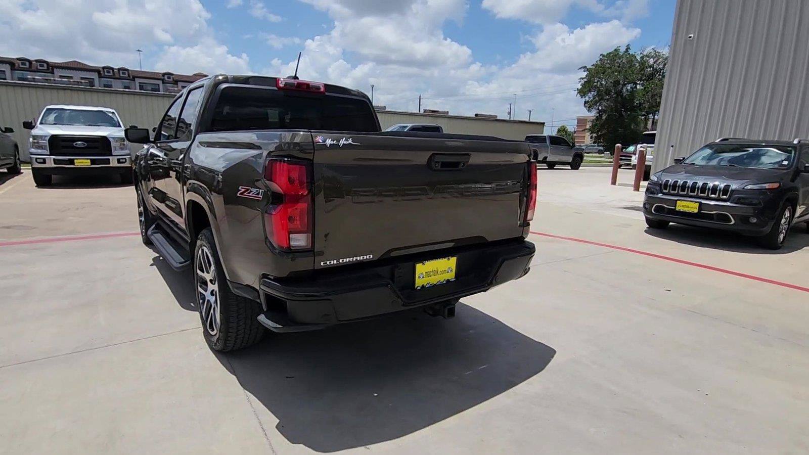 Certified 2024 Chevrolet Colorado Z71 w/ Z71 Convenience Package 2 AWD/4WD image 7