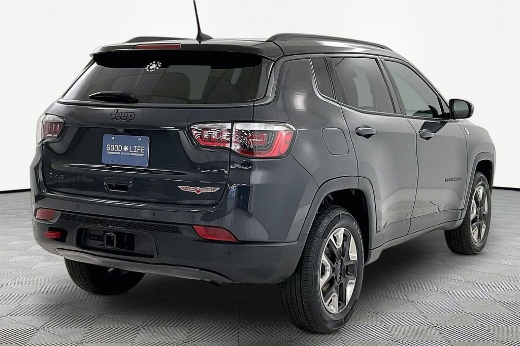 Used 2018 Jeep Compass Trailhawk w/ Leather Interior Group AWD/4WD image 6