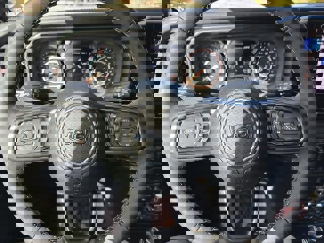 New 2025 Jeep Gladiator Rubicon w/ Convenience Group image 34