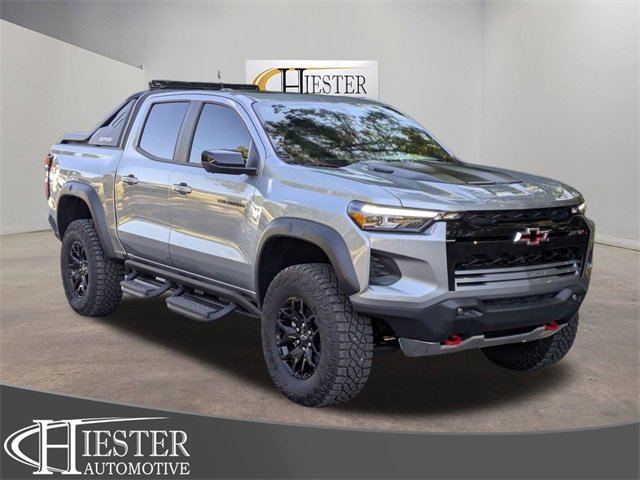 New 2025 Chevrolet Colorado ZR2 w/ Midnight Edition image 1