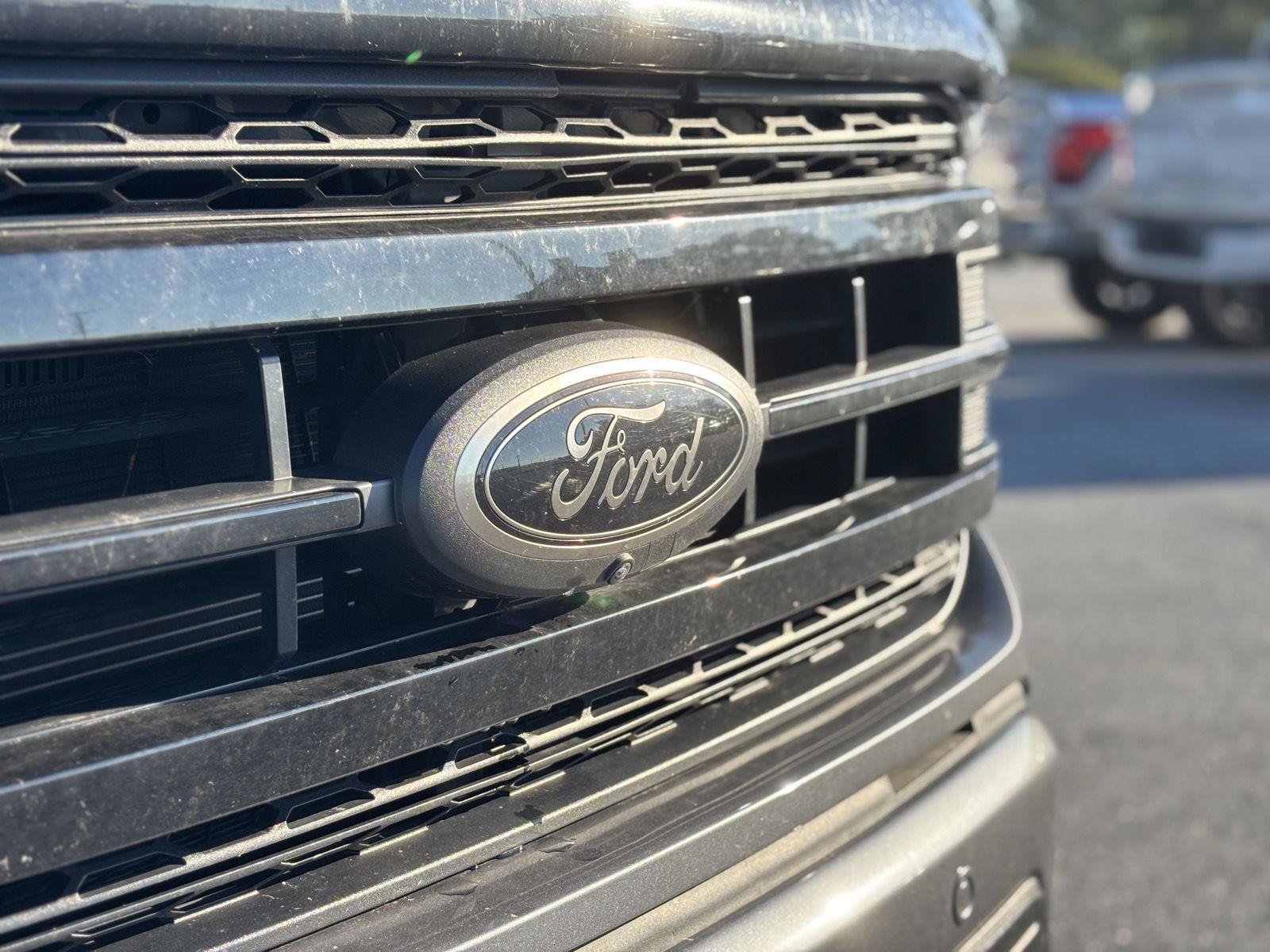 Used 2022 Ford F150 Platinum w/ Equipment Group 701A High AWD/4WD image 9