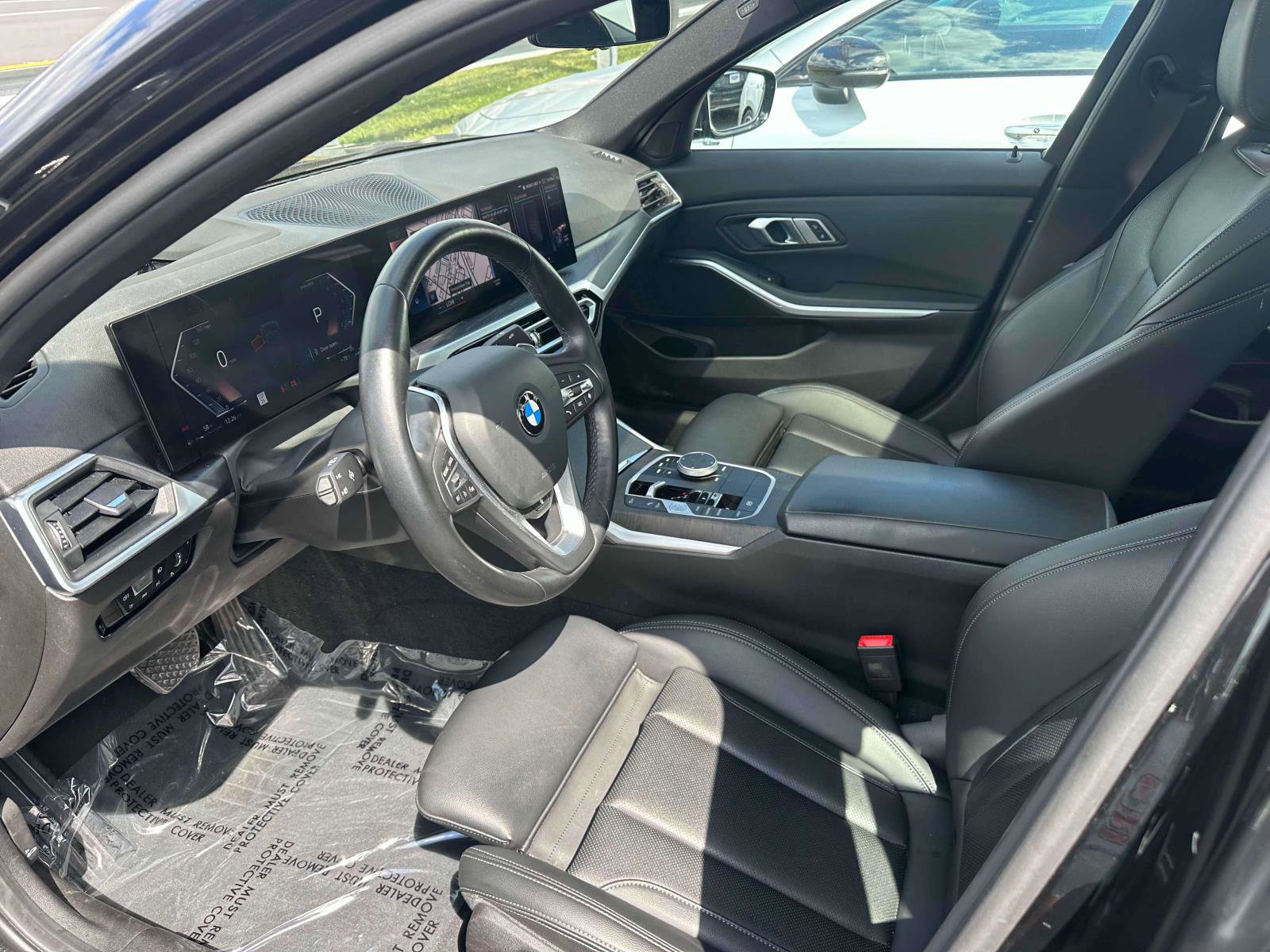 Used 2023 BMW 330i xDrive Sedan w/ Premium Package image 14