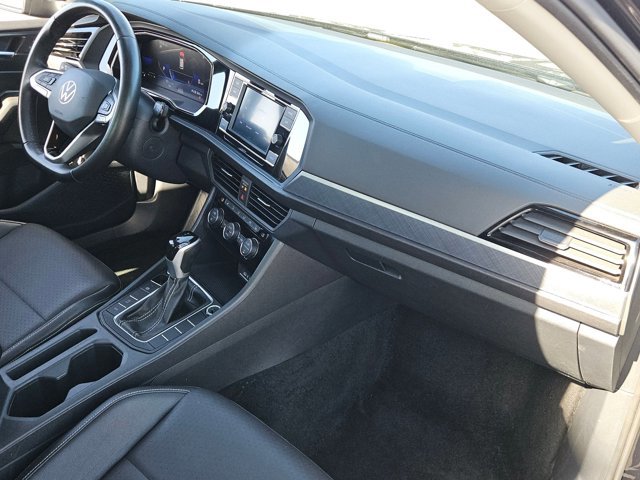 Used 2024 Volkswagen Jetta SE FWD image 26