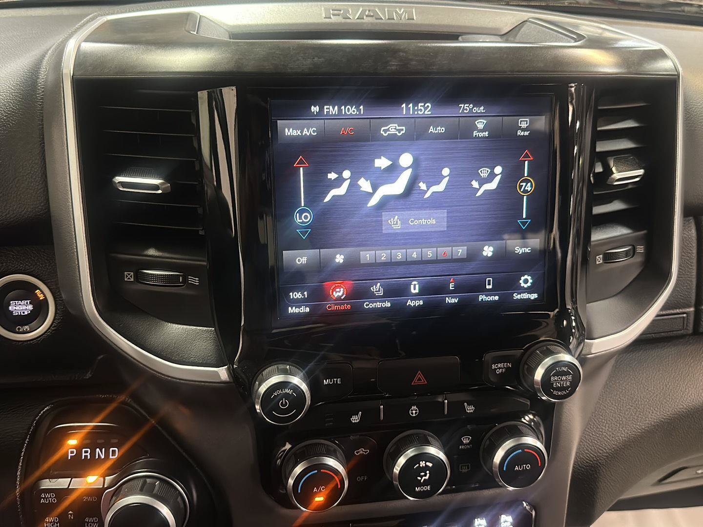 Used 2021 RAM 1500 Big Horn AWD/4WD image 25